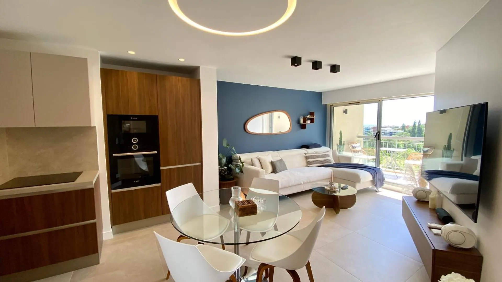 Appartement Luxe Vue Mer Et Collines Avec Piscine Mandelieu
