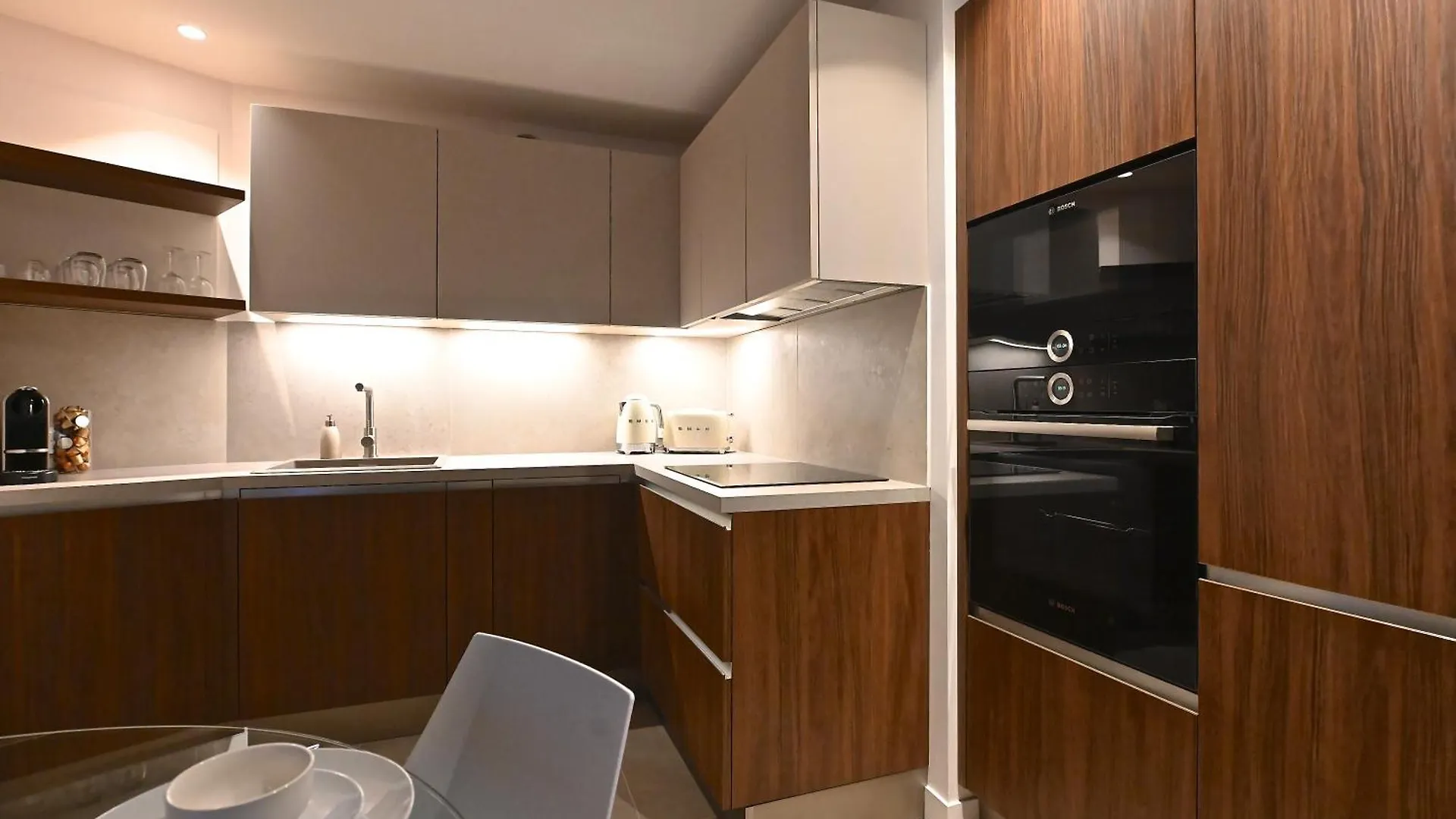 Daire Appartement Luxe Vue Mer Et Collines Avec Piscine Mandelieu